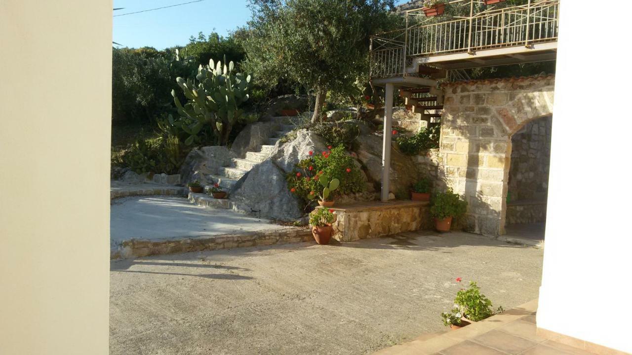 קפאצ'י Case Susinna Torretta מראה חיצוני תמונה