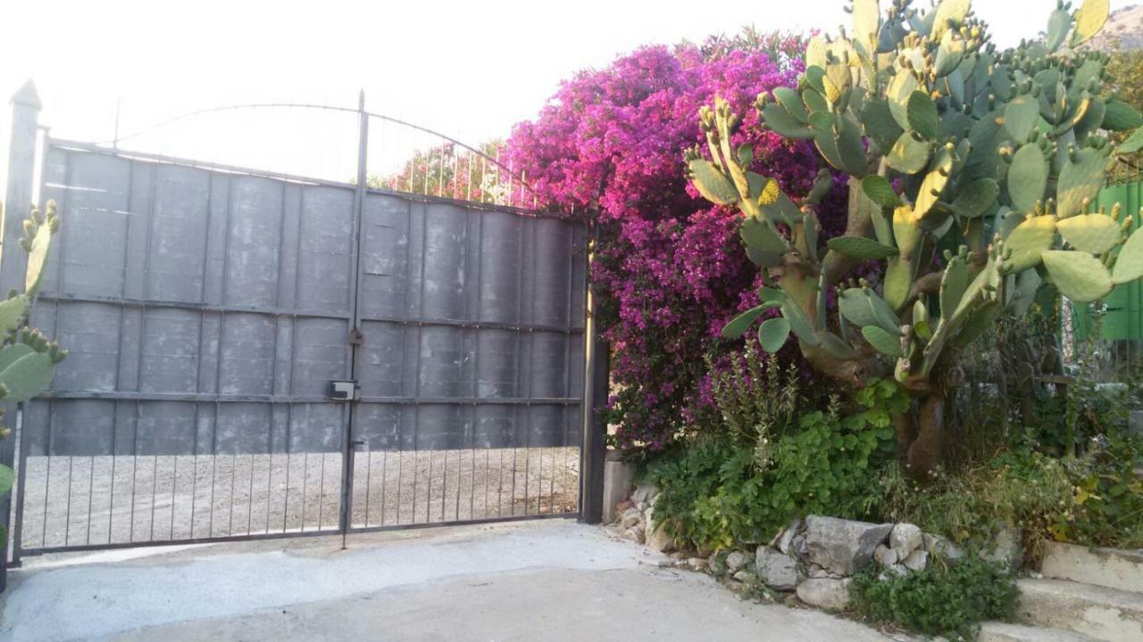 קפאצ'י Case Susinna Torretta מראה חיצוני תמונה